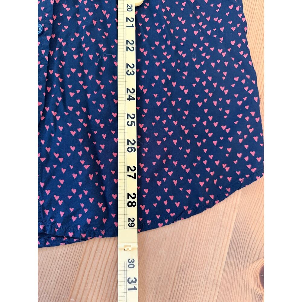 BeachLunchLounge Heart Print Fall Blouse Medium Navy Pink Workwear Button Up - Picture 9 of 9